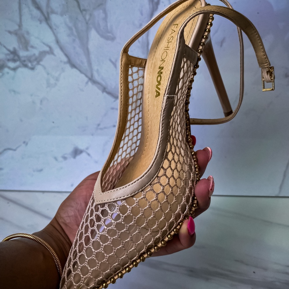 Fashion nova nude heels , size 6